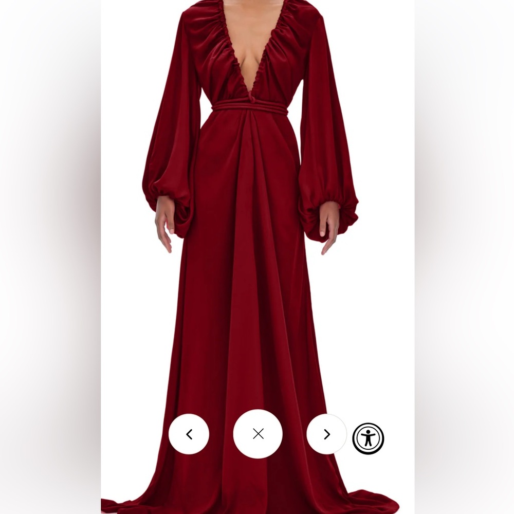 BRAND NEW Andrea Iyamah Garnet NEEMA Robe - Ruby Red